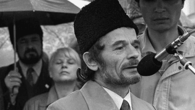 Політична діяльність Мустафи Джемілєва