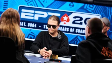 Niklas Astedt deltar i EPT