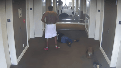 Напад P Diddy на його тодішню дівчину співачку Кессі Вентуру