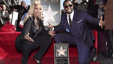 Шон «Diddy» Комбс на церемонії відкриття іменної зірки Мері Джей Блайдж на Алеї слави в Голлівуді