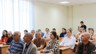 Одна з навчальних аудиторій ЧНУ