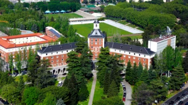 Universidad Complutense de Madrid Universidad Complutense de Madrid - universidad más grande de España