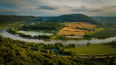 Landschaftsansicht des Altmühltals in Bayern