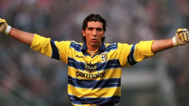 Gianluigi Buffon con la maglia del Parma Gianluigi Buffon nel Parma