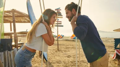 Maxi Iglesias en la película «Hasta que nos volvamos a encontrar» Maxi Iglesias en la película «Hasta que nos volvamos a encontrar»