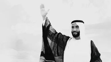 الشيخ زايد الأب المؤسس للإمارات العربية المتحدة
