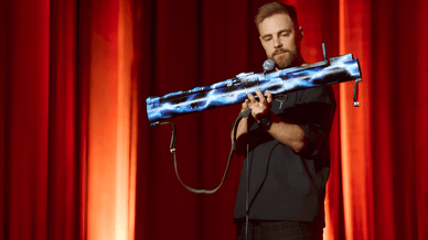 Антон Тимошенко на сцені