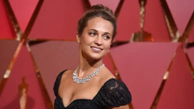 Alicia Vikander - huvudfoto