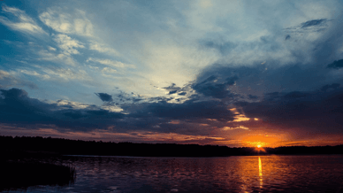 Захід сонця на озері Пісочне