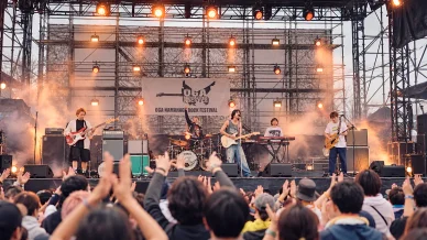 【1日目:7月24日(金)】 フェスティバルでのgo! go! vanillasのパフォーマンス