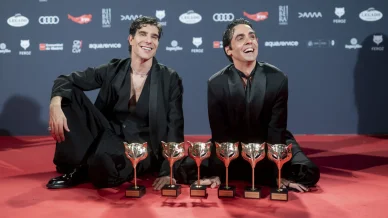Javier Calvo y Javier Ambrossi en los premios Feroz
