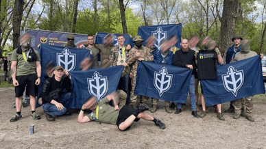 Представники Російського добровольчого корпусу під час благодійного заходу