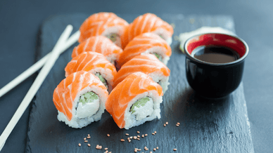 Роли з лососем