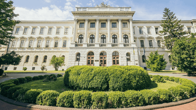 Головний навчальний корпус Національного університету «Львівська політехніка», розташований у Львові на вулиці Степана Бандери