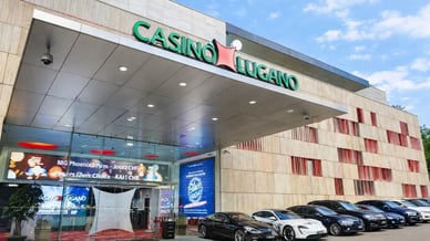 Casino Lugano – moderner Eingangsbereich des landbasierten Casinos in Lugano, Schweiz