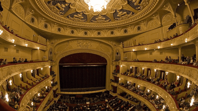 Київ, театр опери та балету України імені Тараса Шевченка