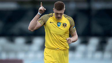 Артем Довбик на футбольному полі