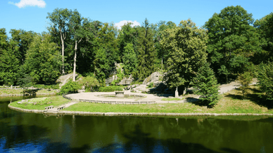 Площа Зборів, парк Софіївка