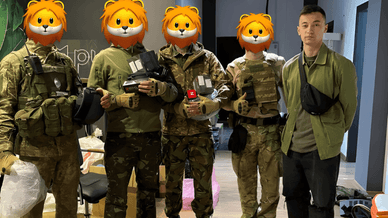 Допомога військовим від Левів на джипі