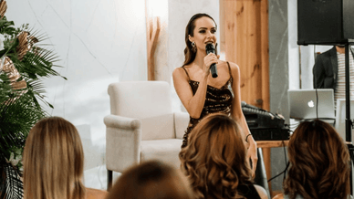 Христина Горняк під час заходу від ORA