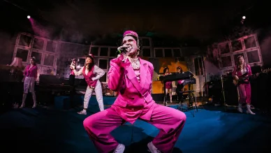Jeden z występów rozrywkowych na Garbicz Festival
