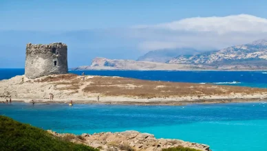 Fortezza sulla spiaggia La Pelosa in Sardegna La Pelosa Sardegna