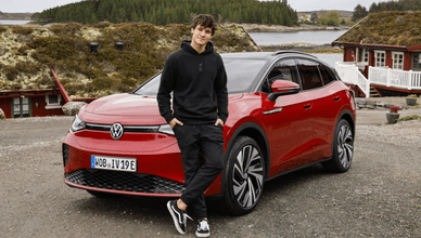Der bekannte Sänger und Markenbotschafter von Volkswagen Wincent Weiss