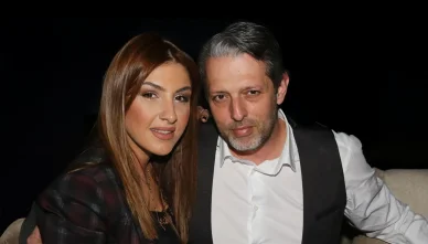 Η Έλενα Παπαρίζου με τον σύζυγό της Ανδρέα Καψάλη