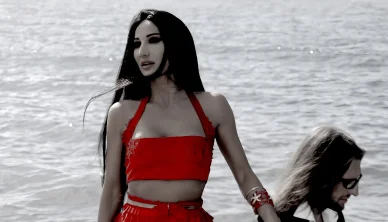 Justyna Szczeczyńska — Dziewczyna szamana 1996 r. Dziewczyna szamana — Justyna Szczeczyńska