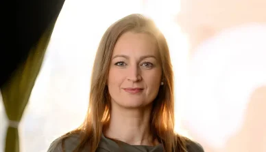 Forsthoffer Ágnes kritikák Forsthoffer Ágnes 2026