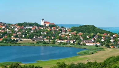 A Belső-tó Tihanyban Tihany Belső-tó