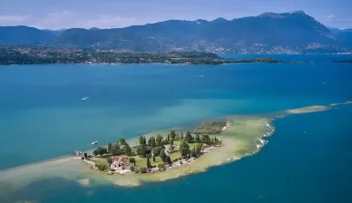 Isola San Biagio Isola dei conigli Lago di Garda