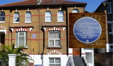 Targa commemorativa sulla casa di Italo Svevo a Londra Il ricordo di Svevo a Londra
