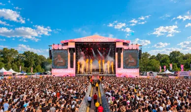 Sceny BitterSweet Stage
