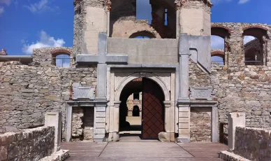 Trasa granatowa i niebieska Granatowa i niebieska trasa — Zamek Krzyżtopór