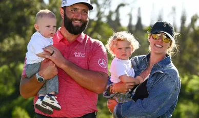 Jon Rahm familia y vida personal Jon Rahm con su esposa e hijos
