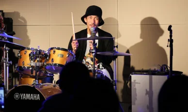 神田リョウドラムス担当ミセスグリーンアップル