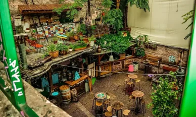 Szimpla Kert bár
