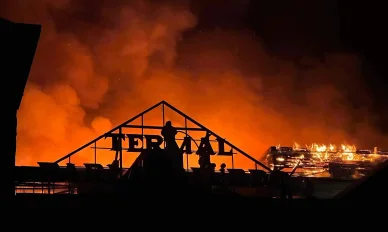 Tűz a miskolctápolcai barlangi termálfürdőben Miskolctapolca Barlangfürdő tűz