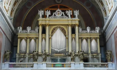 Az esztergomi székesegyház orgonája Esztergom története röviden