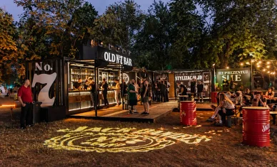 Clout Festival — gastro