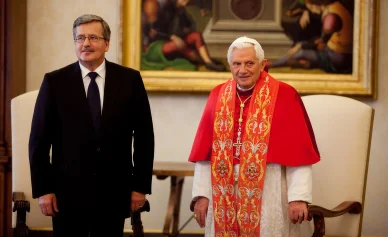 Bronisław Komorowski na stanowisku marszałka Sejmu Bronisław Komorowski z papieżem Benedyktem XVI