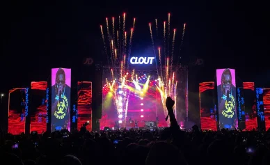 Scena na festiwalu Clout