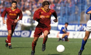 I giocatori dell'AS Roma con la divisa Barilla Logo Barilla sulla divisa dell'AS Roma