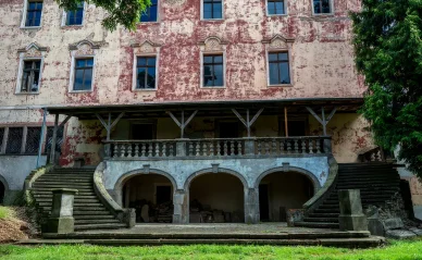 Wejście do zamku Nimodlin