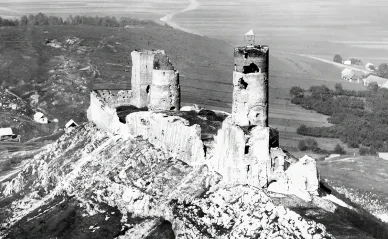 Zamek w Chęcinach w latach, 1935 rok