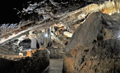 Jaskinie Raj w pobliżu Chęcin