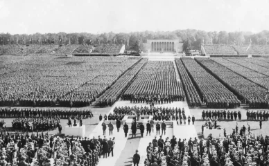Hitler Adolf v Norimbergu na zhromaždení Adolf Hitler na zhromaždení v Norimbergu