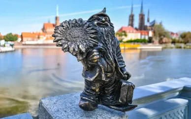 Jak zamówić krasnala wrocławskiego