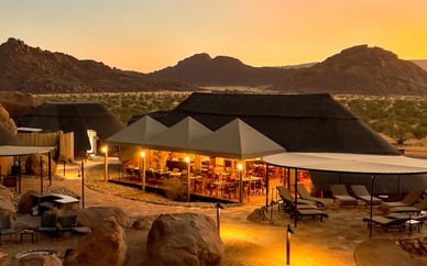 містечко Twylfelfontein